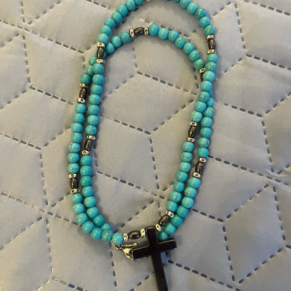 NEW 20 inch Turquoise and Black Beaded Cross Necklace. Beautiful made in Italy.